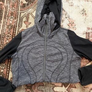 Lululemon On the Move Jacket Size 10